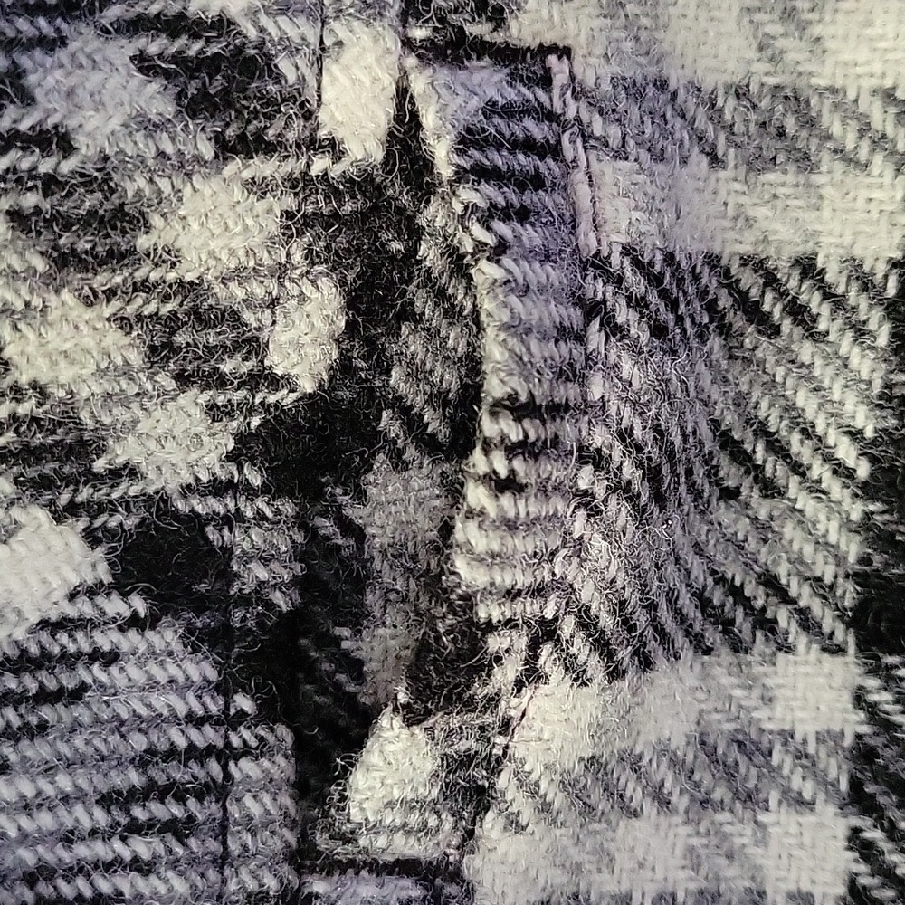 L.L. Bean women's black gray and white plaid Tweed wool blend skirt sz 16 - Picture 6 of 6